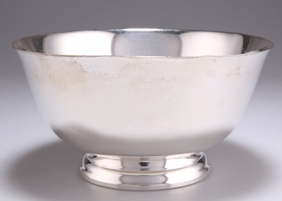 Lot 1020 - AN AMERICAN STERLING SILVER 'PAUL REVERE' BOWL
