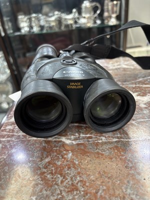 Lot 590 - A PAIR OF CANON 12X36 IS II IMAGE STABILIZER BINOCULARS