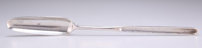 Lot 1151 - A GEORGE III SILVER MARROW SCOOP