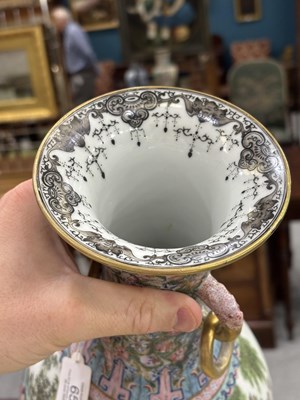 Lot 65 - A CHINESE FAMILLE ROSE PORCELAIN VASE