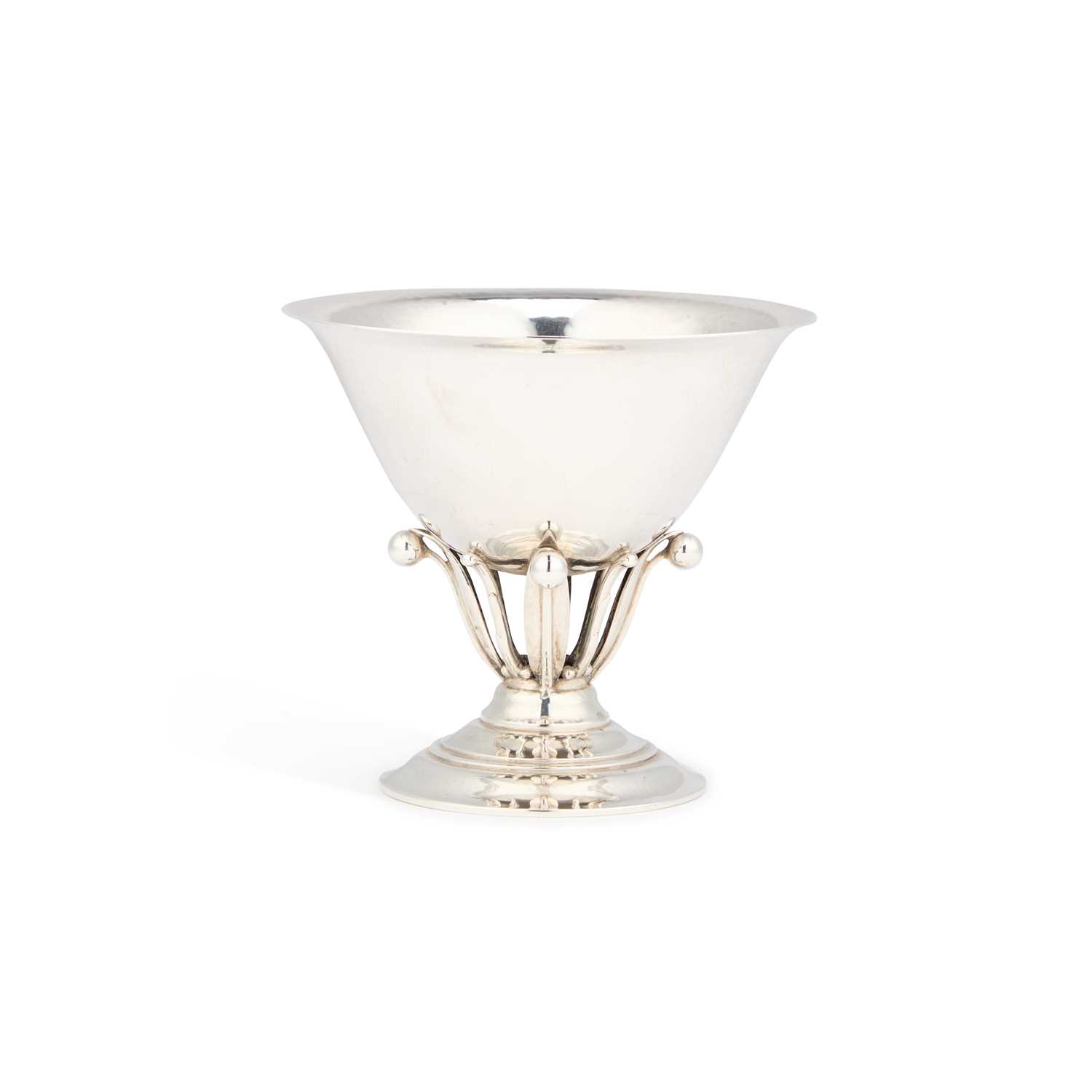 Lot 103 - JOHAN ROHDE FOR GEORG JENSEN, A DANISH STERLING SILVER BOWL