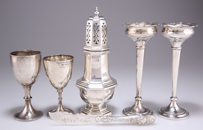 Lot 1436 - A MIXED GROUP OF SILVER, 20TH CENTURY