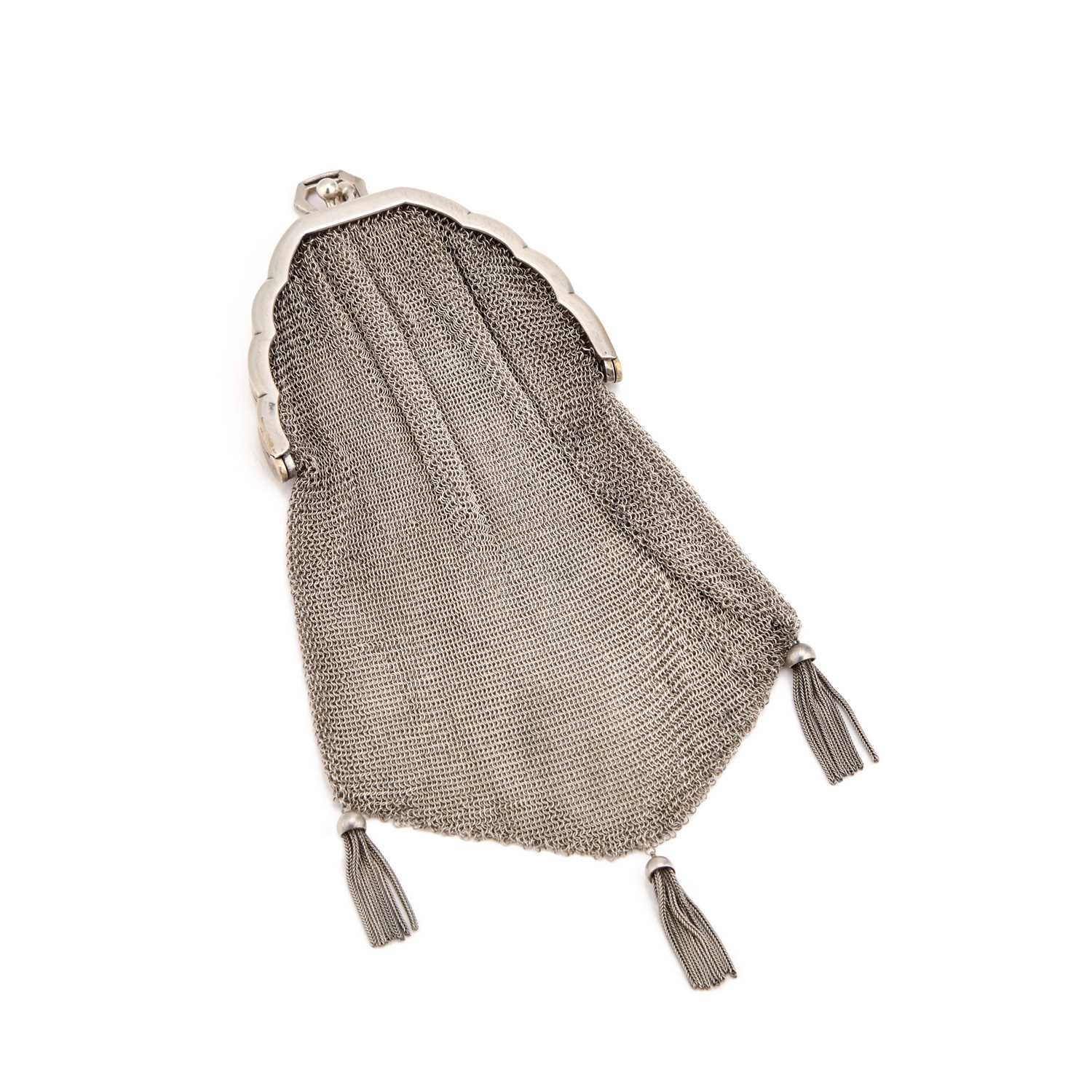 Lot 155 - A CONTINENTAL 800-STANDARD MESH PURSE