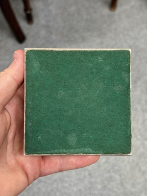 Lot 144 - A GEORGE V SILVER TABLE VESTA BOX