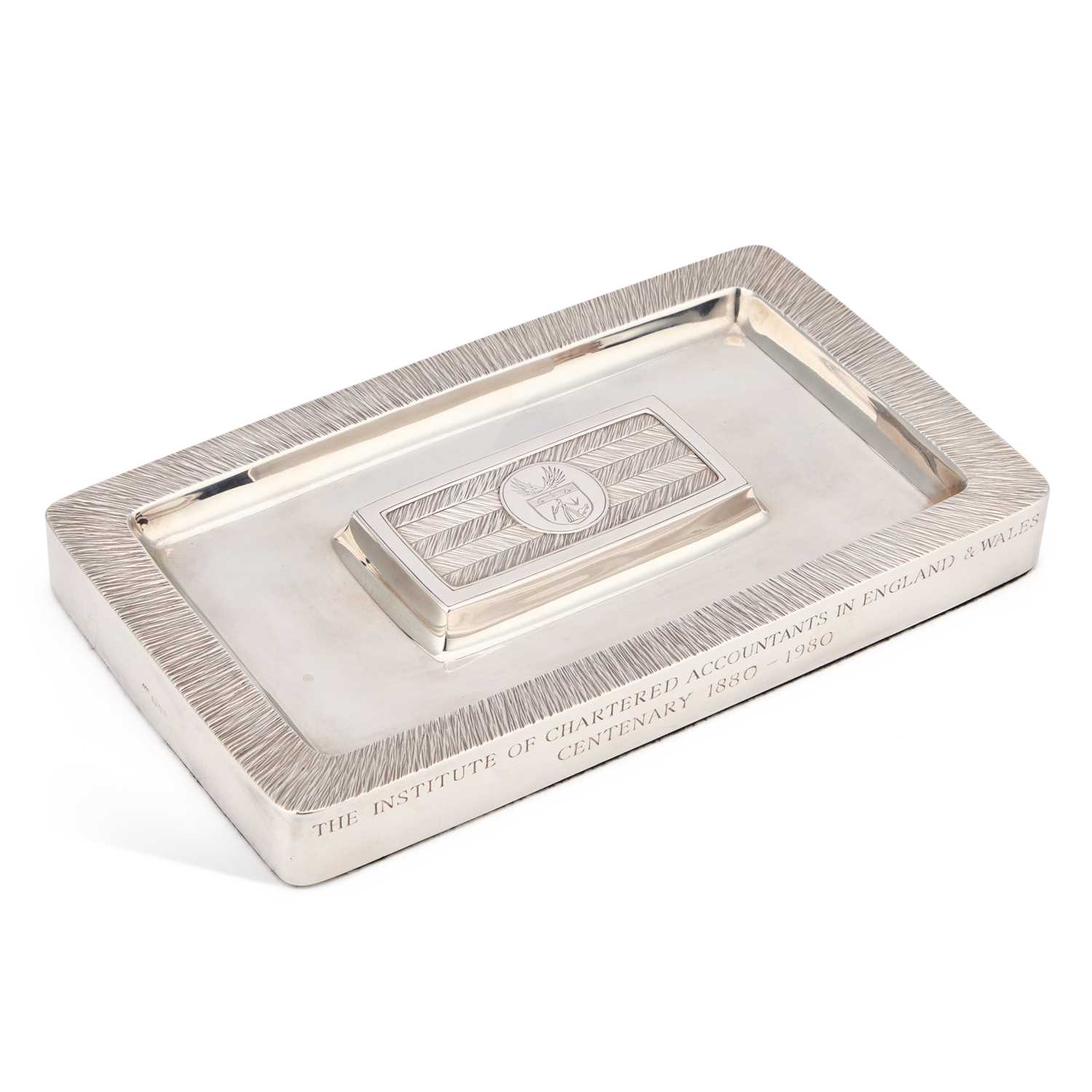 Lot 264 - AN ELIZABETH II SILVER PEN TRAY