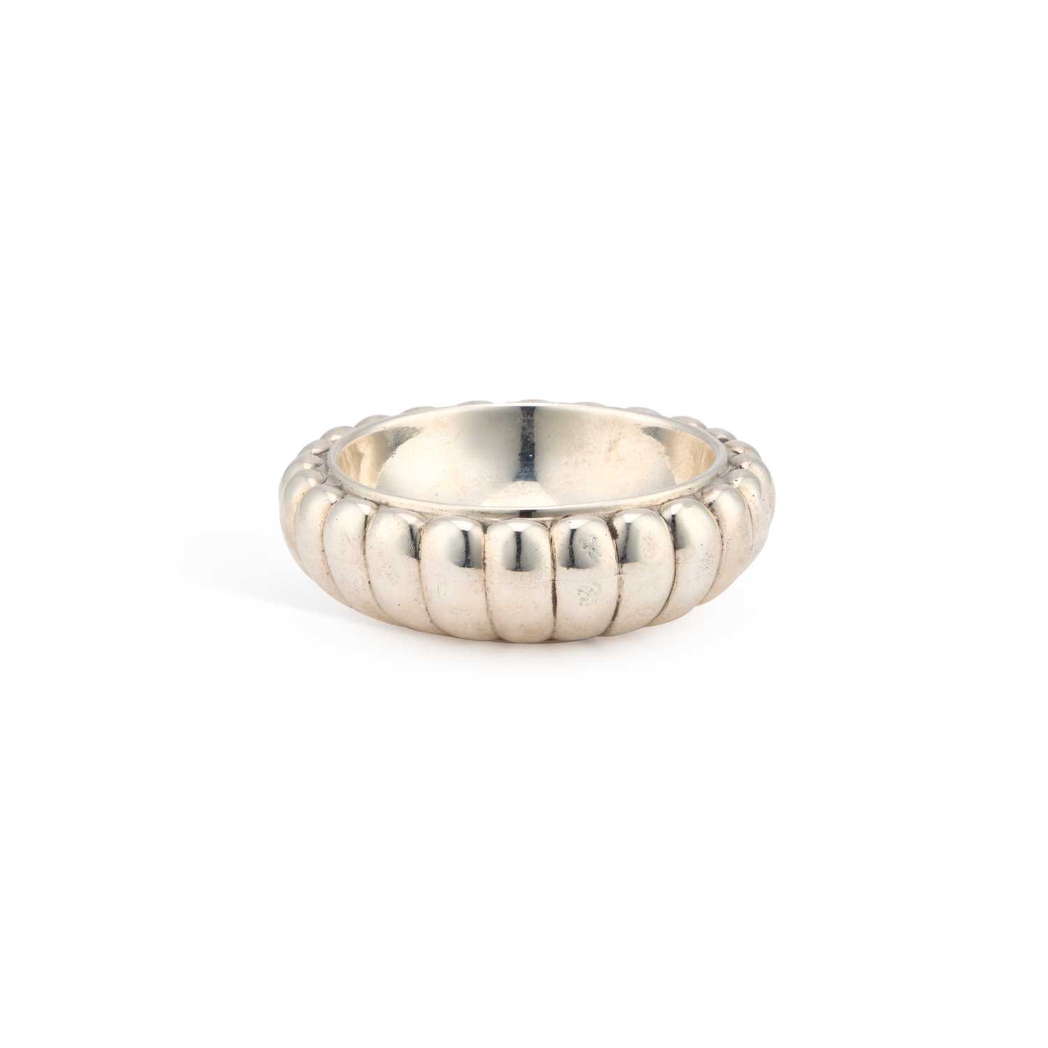 Lot 266 - A GEORGE III SILVER SALT