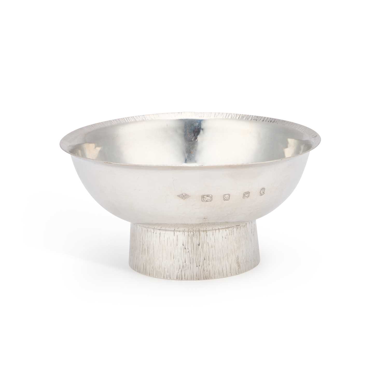 Lot 241 - AN ELIZABETH II SILVER BOWL