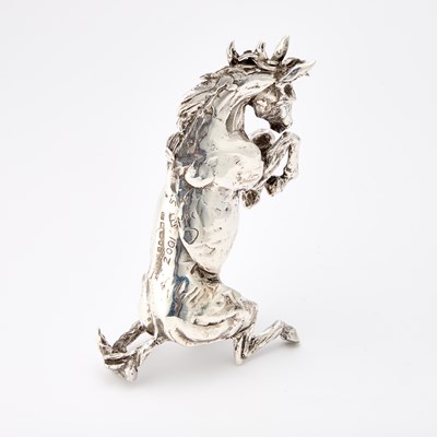 Lot 102 - EMMA MACDERMOTT (IRISH, B.1957), A CAST SILVER MODEL OF A HORSE