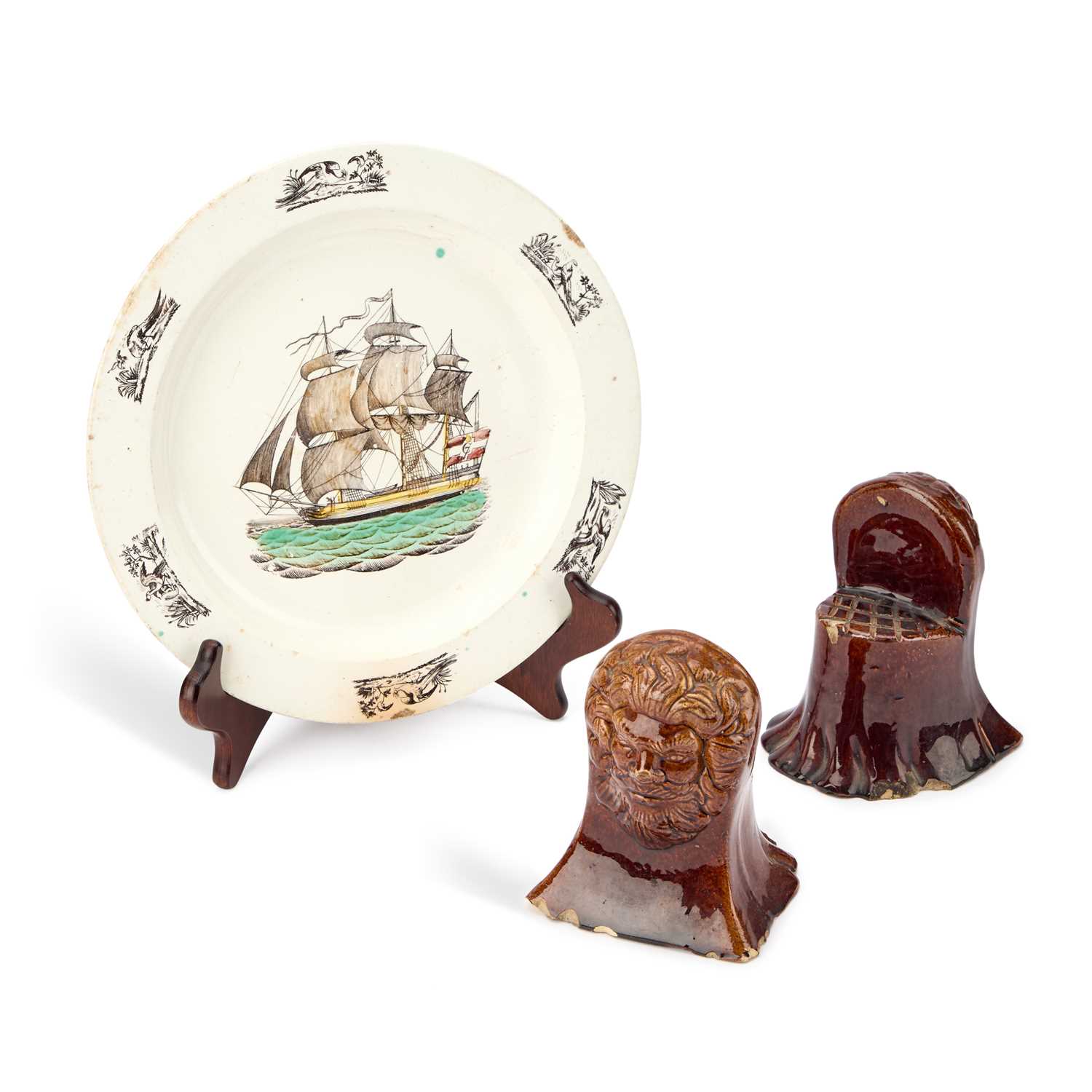 Lot 94 - A HERCULANEUM CREAMWARE SHIP PLATE
