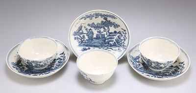 Lot 99 - A SET OF THREE SETH PENNINGTON (LIVERPOOL) BLUE AND WHITE TEA BOWLS AND SAUCERS