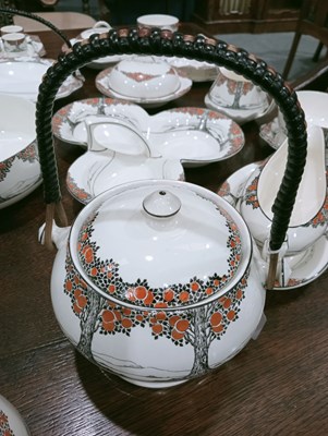 Lot 117 - AN EXTENSIVE COLLECTION OF CROWN DUCAL ORANGE TREE PATTERN CHINA