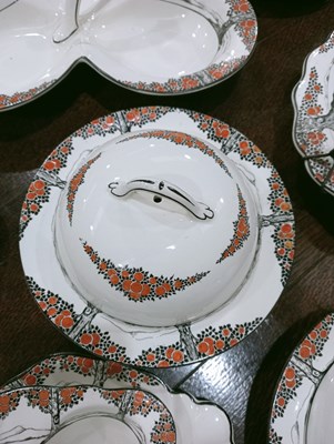 Lot 117 - AN EXTENSIVE COLLECTION OF CROWN DUCAL ORANGE TREE PATTERN CHINA