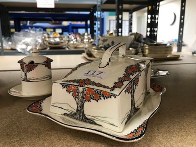 Lot 117 - AN EXTENSIVE COLLECTION OF CROWN DUCAL ORANGE TREE PATTERN CHINA