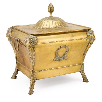 Lot 695 - A GOOD EDWARDIAN COUNTRY HOUSE BRASS COAL BOX