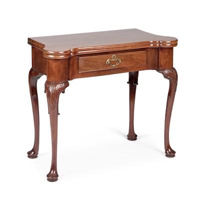 Lot 680 - AN 18TH CENTURY MAHOGANY FOLDOVER TEA TABLE