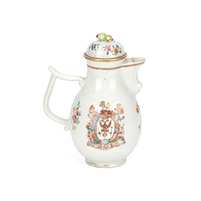 Lot 107 - A CHINESE ARMORIAL PORCELAIN JUG AND COVER