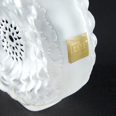 Lot 24 - A LALIQUE 'DAHLIA' SCENT BOTTLE AND STOPPER