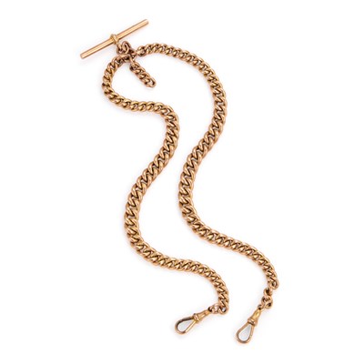 Lot 592 - A GRADUATED CURB LINK ALBERT CHAIN WITH T-BAR AND CLIPS