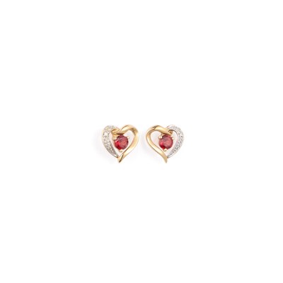 Lot 333 - A PAIR OF GARNET DIAMOND STUD EARRINGS