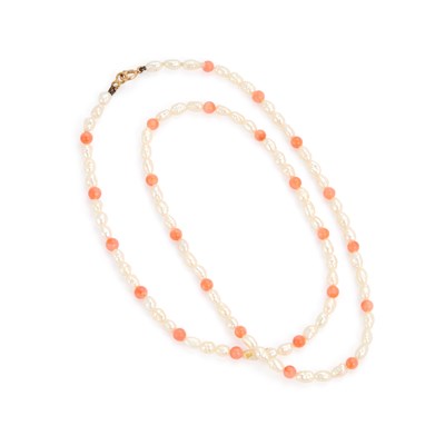Lot 300 - A RICE PEARL AND CORAL BEAD NECKLACE