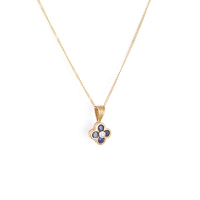 Lot 359 - A 9 CARAT GOLD SAPPHIRE AND DIAMOND CLUSTER PENDANT ON CHAIN