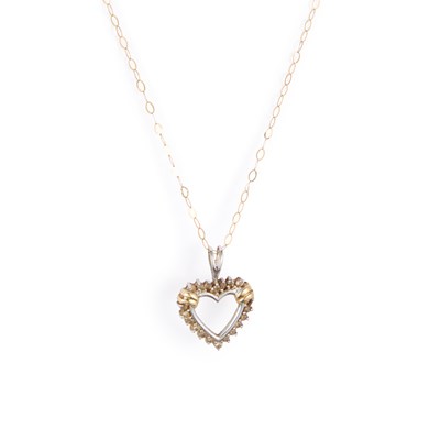 Lot 321 - A DIAMOND HEART PENDANT ON CHAIN