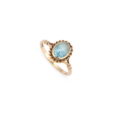 Lot 313 - A 9 CARAT GOLD BLUE TOPAZ RING