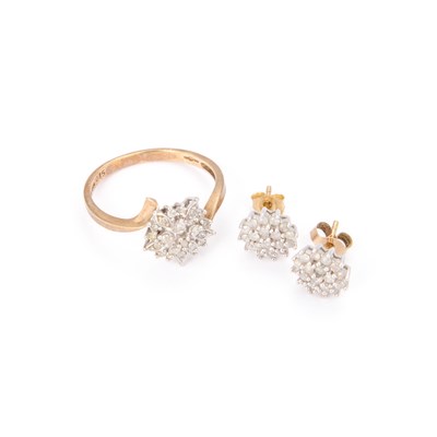 Lot 542 - A 9 CARAT GOLD DIAMOND CLUSTER RING AND PAIR OF DIAMOND CLUSTER EARRINGS