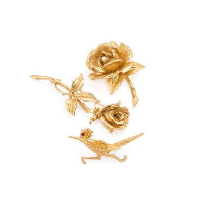 Lot 233 - BOUCHER, THREE GOLD TONE BROOCHES