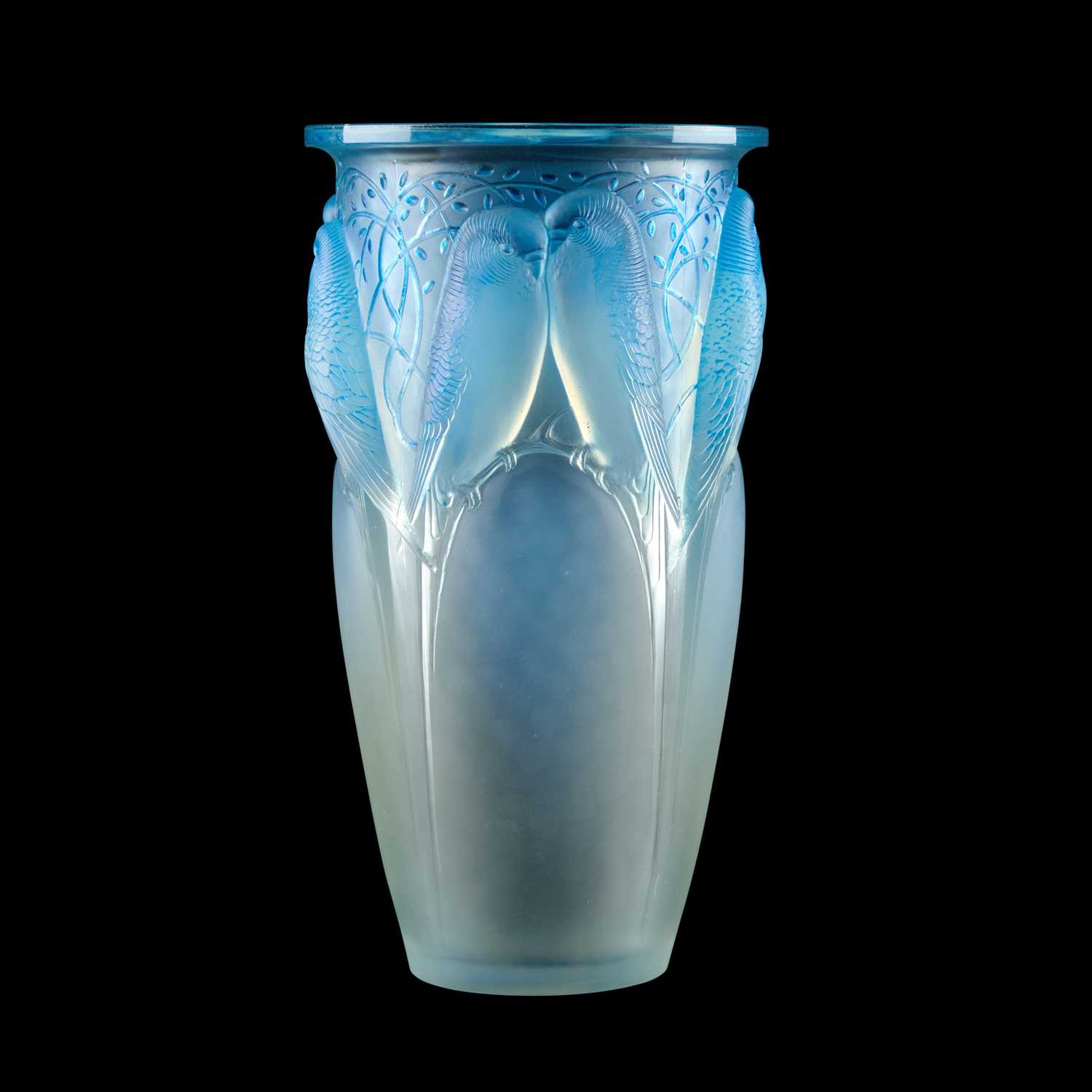 Lot 25 - RENÉ LALIQUE (FRENCH, 1860-1945), A 'CEYLAN' VASE