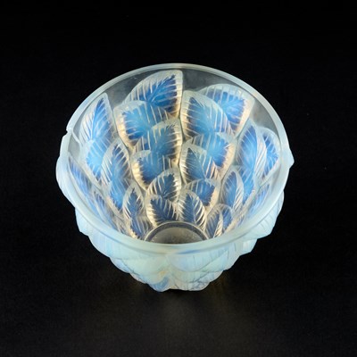 Lot 16 - RENÉ LALIQUE (FRENCH, 1860-1945), A 'MOISSAC' VASE
