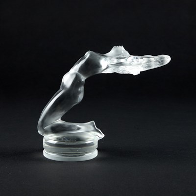 Lot 23 - RENÉ LALIQUE (FRENCH, 1860-1945), A 'CHRYSIS' CAR MASCOT