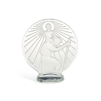 Lot 21 - RENÉ LALIQUE (FRENCH, 1860-1945), A 'ST CHRISTOPHER' CAR MASCOT