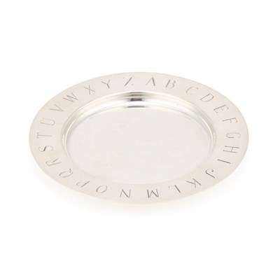 Lot 237 - AN ELIZABETH SILVER CHILD'S ALPHABET PLATE