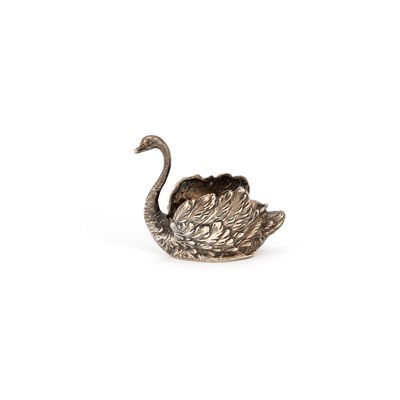 Lot 164 - A CONTINENTAL SILVER NOVELTY SALT