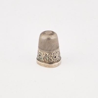 Lot 416 - A VICTORIAN SILVER THIMBLE