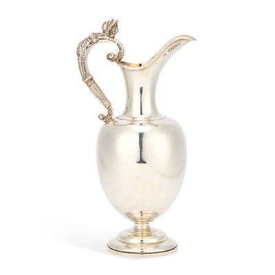 Lot 424 - A VICTORIAN SILVER WINE EWER