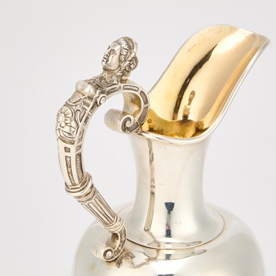Lot 424 - A VICTORIAN SILVER WINE EWER