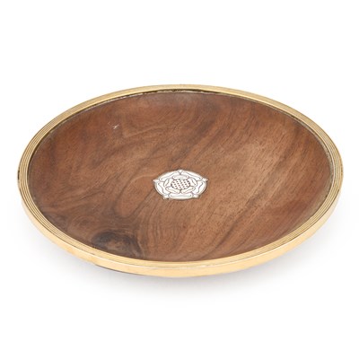 Lot 223 - AN ELIZABETH II SILVER-GILT MOUNTED WALNUT DISH