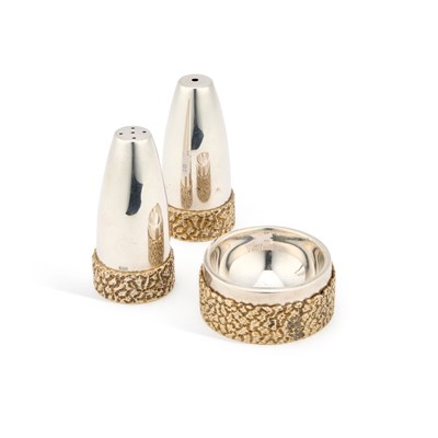 Lot 216 - AN ELIZABETH II PARCEL-GILT SILVER CONDIMENT SET