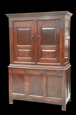 Lot 292 - A JOINED OAK LIVERY CUPBOARD, EARLY 18TH CENTURY