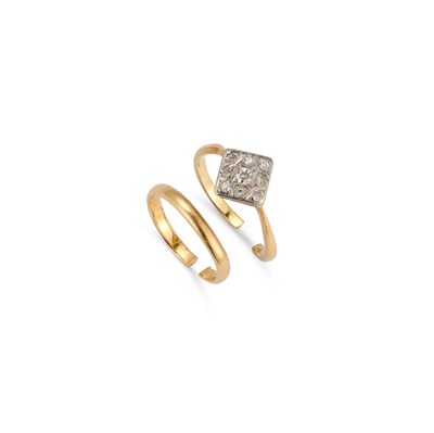Lot 566 - TWO RINGS