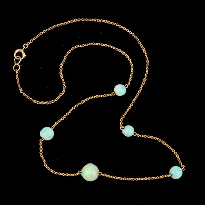Lot 588 - AN OPAL BEAD NECKLACE
