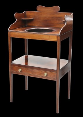 Lot 450 - A GEORGE III MAHOGANY WASHSTAND