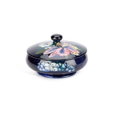 Lot 71 - A MOORCROFT POTTERY POWDER BOWL AND COVER
