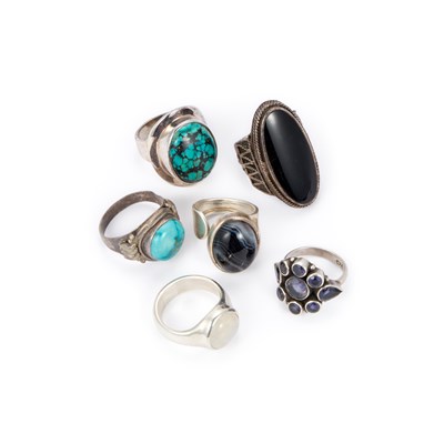 Lot 302 - A GROUP OF SIX VARIOUS GEM-SET RINGS