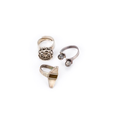 Lot 238 - THREE SCANDINAVIAN MID-CENTURY RINGS