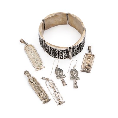 Lot 365 - A GROUP OF EGYPTIAN JEWELLERY