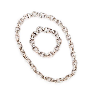Lot 561 - A SILVER FANCY LINK NECKLACE AND BRACELET SET