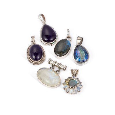Lot 318 - A COLLECTION OF GEM-SET PENDANTS